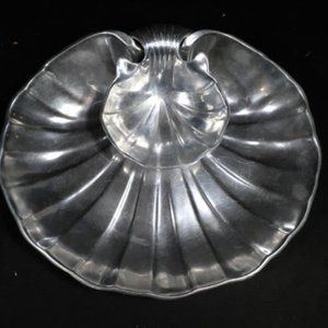 ARMETALE CHIP AND DIP CLAMSHELL DESIGN SERVING COMBO SET